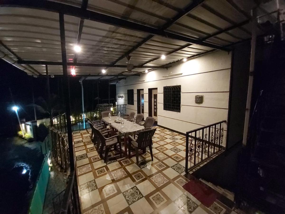 Apartmán Rane Ambadnya Niwas Nagaon  Exteriér fotografie